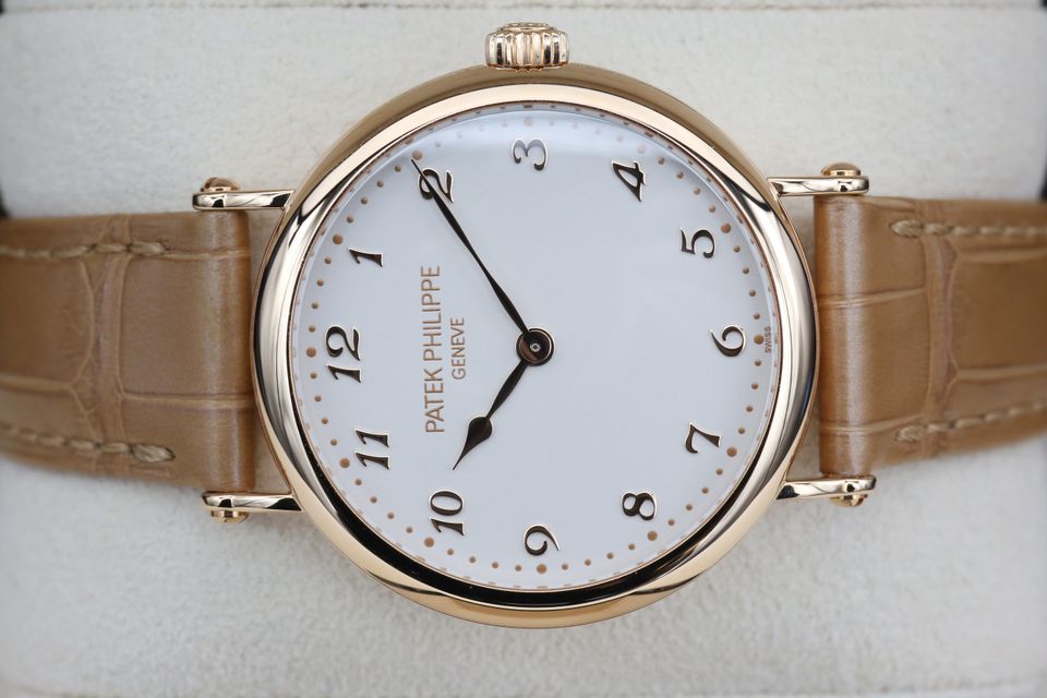 Patek Philippe Calatrava 7200R-001 Image 6